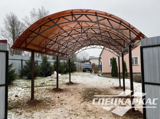 Навес из поликарбоната для парковки машины на даче №67 - фото 1626