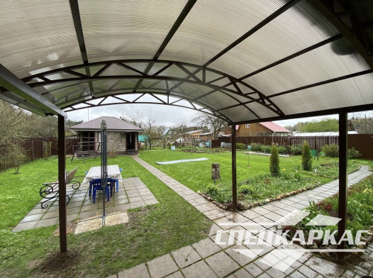 Навес над входом в дом из поликарбоната №32 - фото 1282