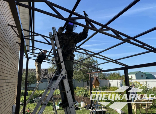 Односкатный навес к дому из поликарбоната №98 - фото 1934