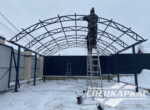 Навес из поликарбоната 6х6 для авто с закрытой боковой стенкой №53 - фото 1483