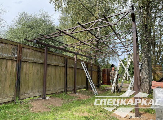 Прямой односкатный навес из поликарбоната для машины №97 - фото 1922